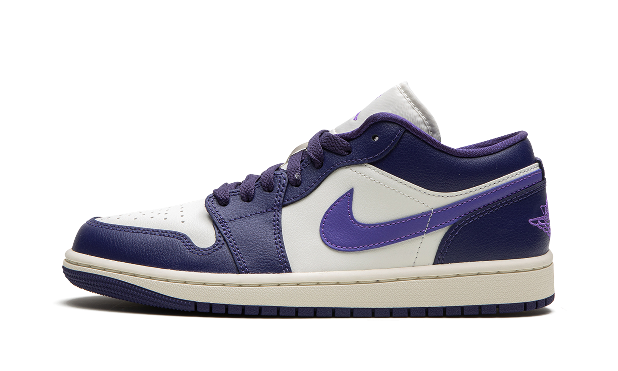 AIR JORDAN 1 LO WMNS  Action Grape