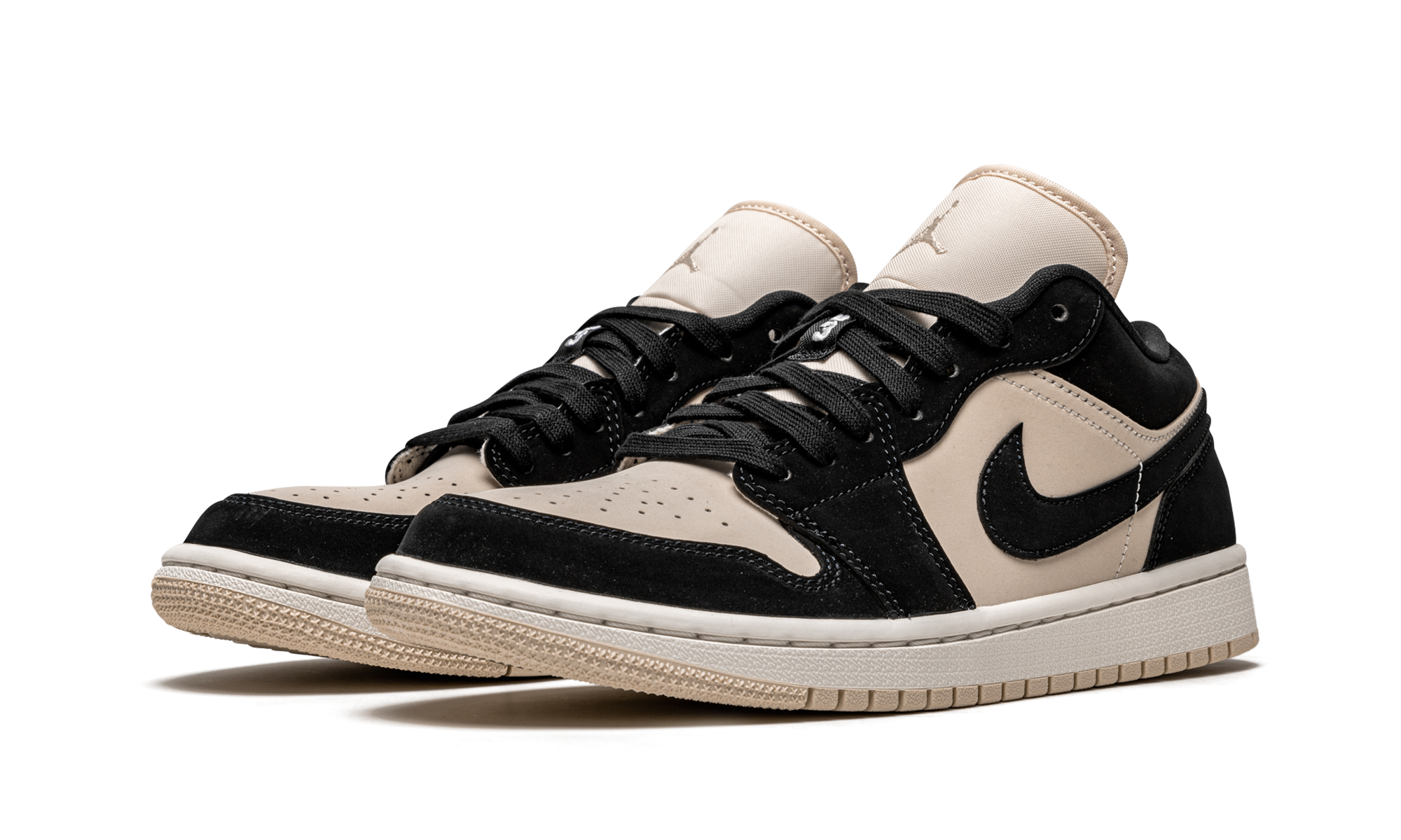 Air Jordan 1 Low WMNS  Black Guava Ice