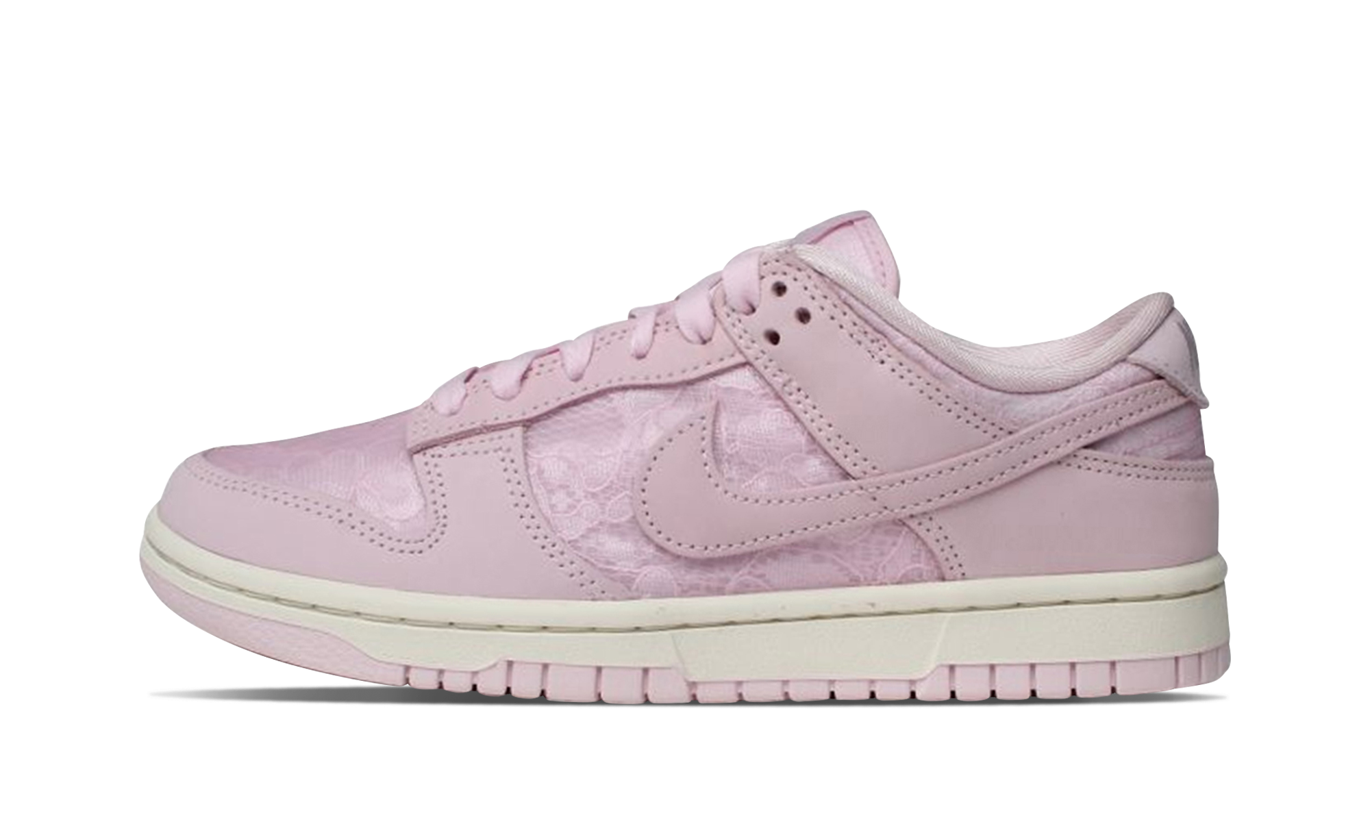 Dunk Low WMNS  Regal Pink