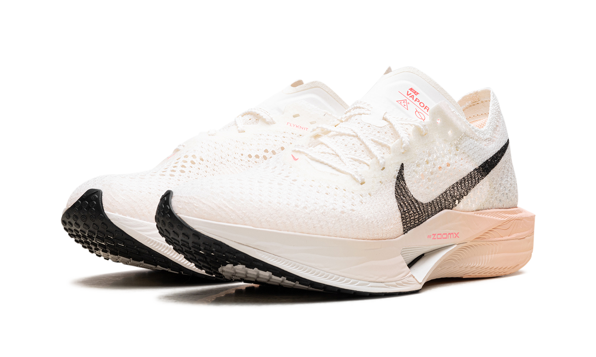 ZoomX Invincible Run 3 WMNS  Sail Guava Ice