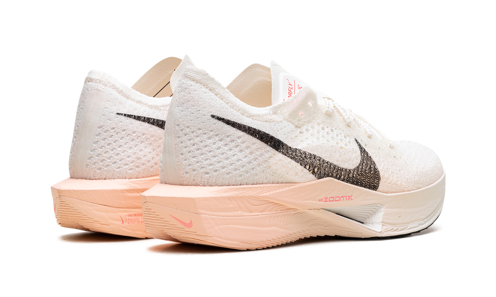 ZoomX Invincible Run 3 WMNS  Sail Guava Ice