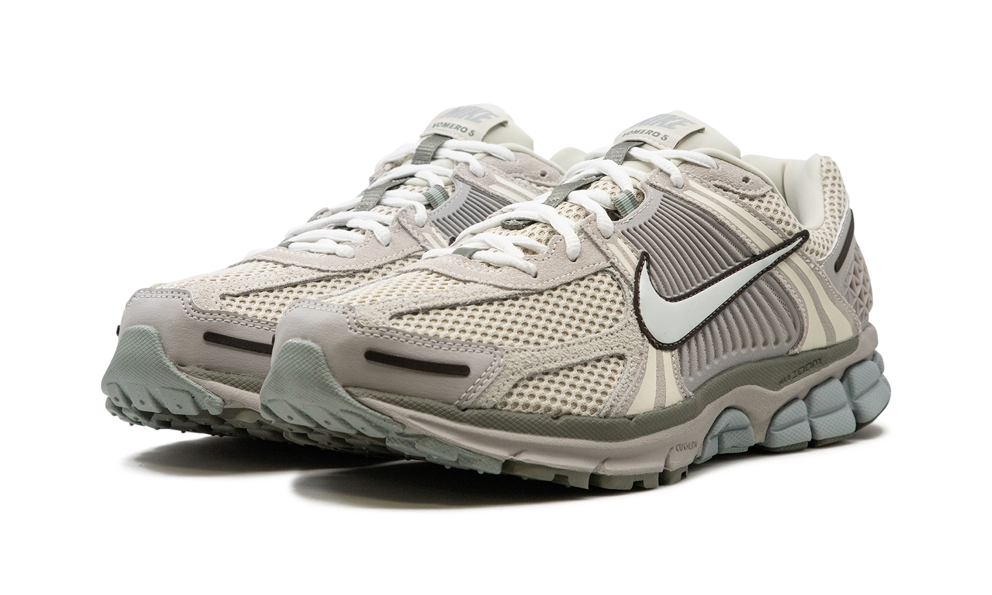 Air Zoom Vomero 5  Light Orewood Brown