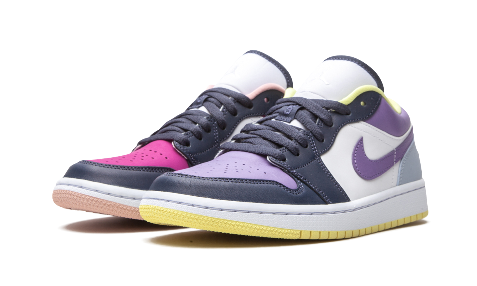 AIR JORDAN 1 LO SE WMNS  Mismatched Purple / Magenta